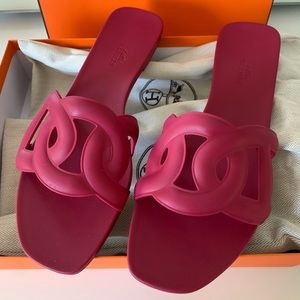 BRAND NEW HERMÈS ALOHA SANDAL SIZE 40